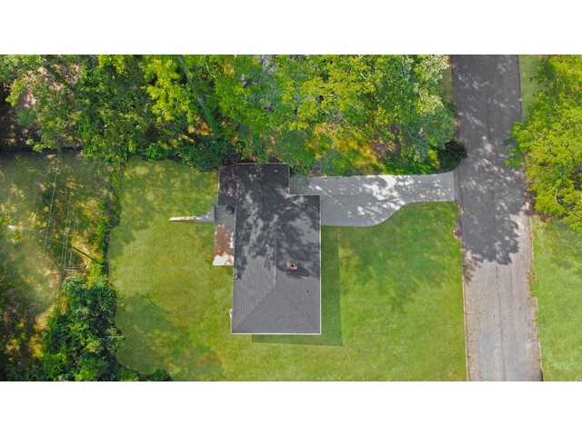 Photo of 516 Pennwood Drive Photo of 516 Pennwood Drive