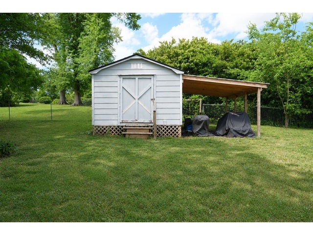Photo of 906 College Drive