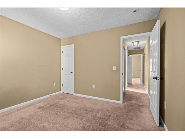 Photo of 267 W Pheasant Hill Drive Photo of 267 W Pheasant Hill Drive