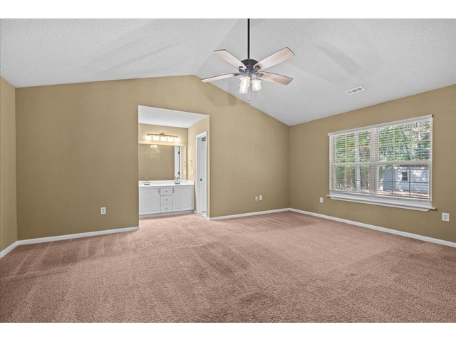 Photo of 267 W Pheasant Hill Drive Photo of 267 W Pheasant Hill Drive