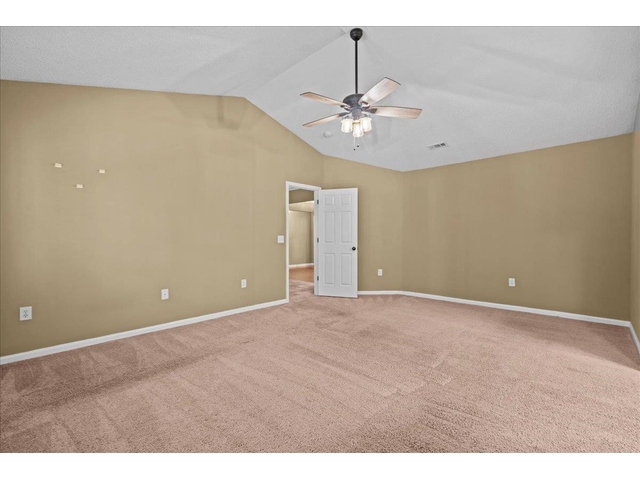 Photo of 267 W Pheasant Hill Drive Photo of 267 W Pheasant Hill Drive
