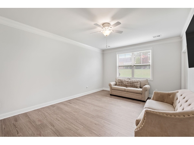 Photo of 704 Ridgeville Crossing Drive
