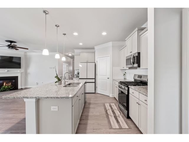 Photo of 704 Ridgeville Crossing Drive