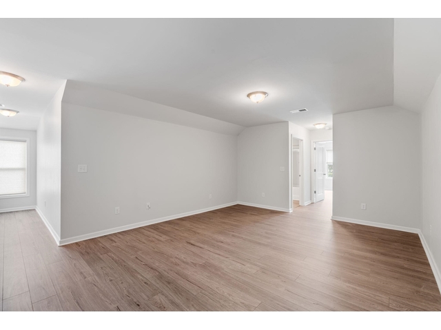 Photo of 704 Ridgeville Crossing Drive