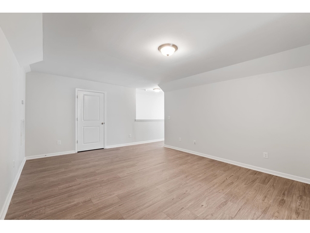 Photo of 704 Ridgeville Crossing Drive