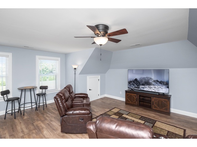 Photo of 1055 Cross Country Lane Photo of 1055 Cross Country Lane