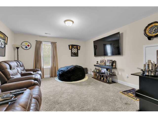 Photo of 853 Judah Drive