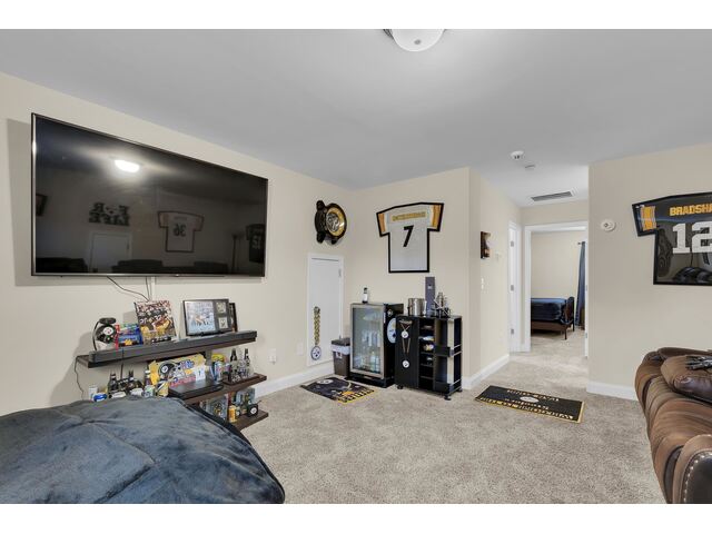 Photo of 853 Judah Drive