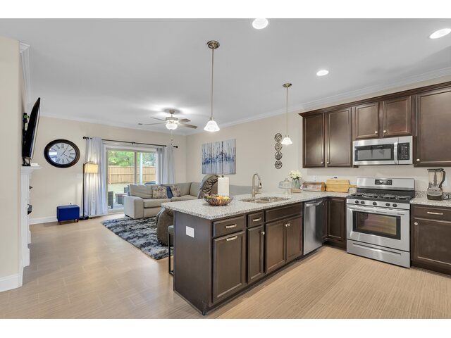 Photo of 853 Judah Drive