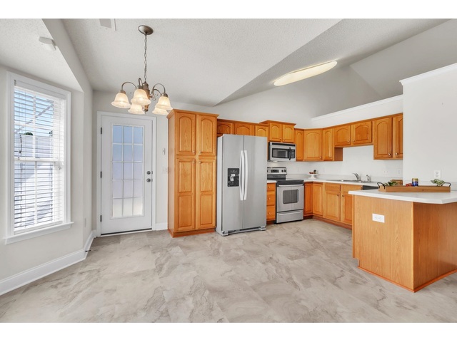 Photo of 110 White Oak Drive