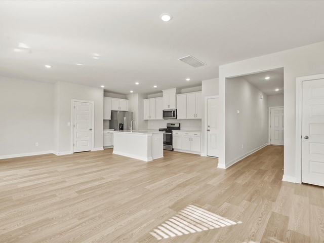 Photo of 128 Gardner Avenue