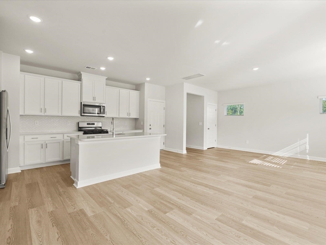 Photo of 128 Gardner Avenue