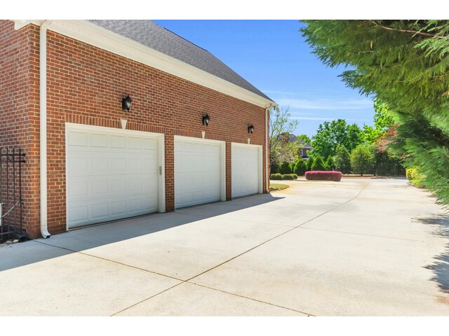 Photo of 201 Corinthian Drive Photo of 201 Corinthian Drive