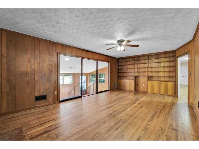 Photo of 3823 Maid Marion Lane