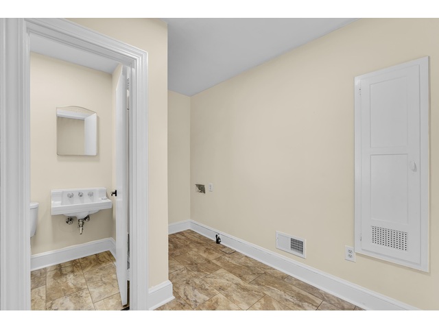 Photo of 3823 Maid Marion Lane