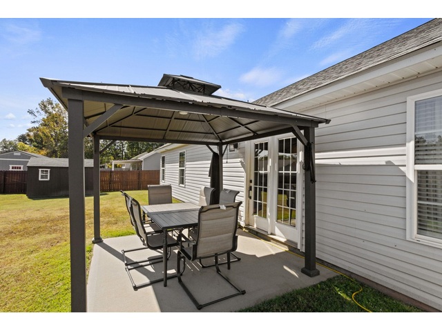 Photo of 110 Turquoise Drive Photo of 110 Turquoise Drive