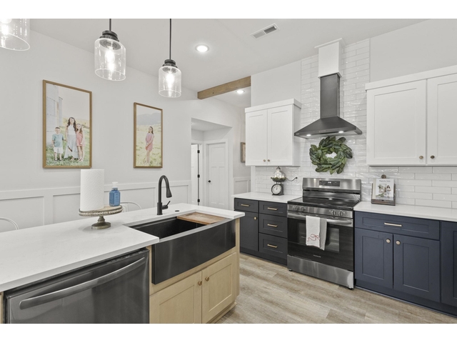 Photo of 2010 Meadow Glen Court