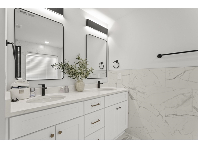 Photo of 2010 Meadow Glen Court