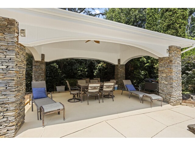 Photo of 752 Three Wood Lane