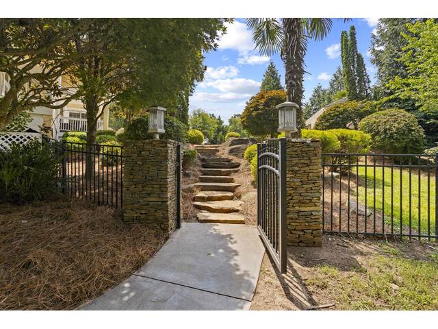 Photo of 752 Three Wood Lane