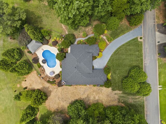 Photo of 752 Three Wood Lane