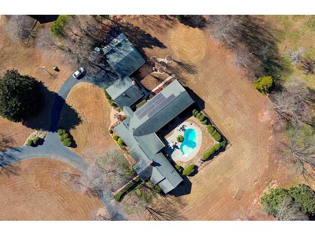 Photo of 136 Club Drive