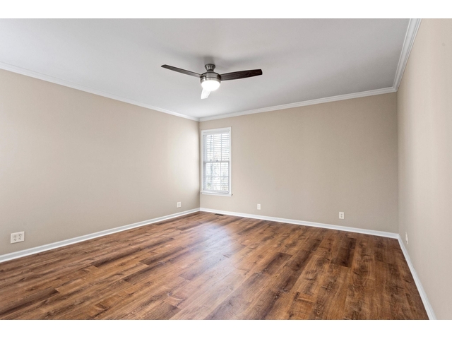 Photo of 2075 Cowens Bridge Road