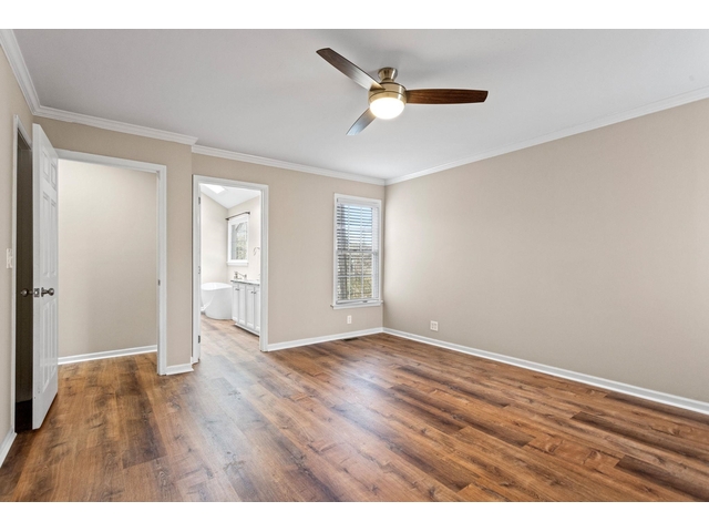 Photo of 2075 Cowens Bridge Road