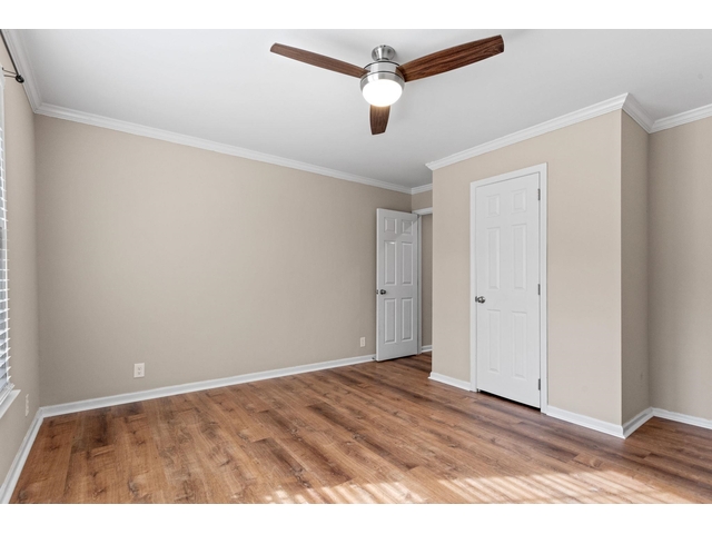 Photo of 2075 Cowens Bridge Road