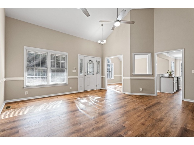 Photo of 2075 Cowens Bridge Road