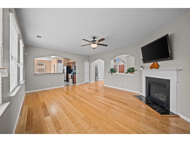 Photo of 206 Collingwood Lane Photo of 206 Collingwood Lane