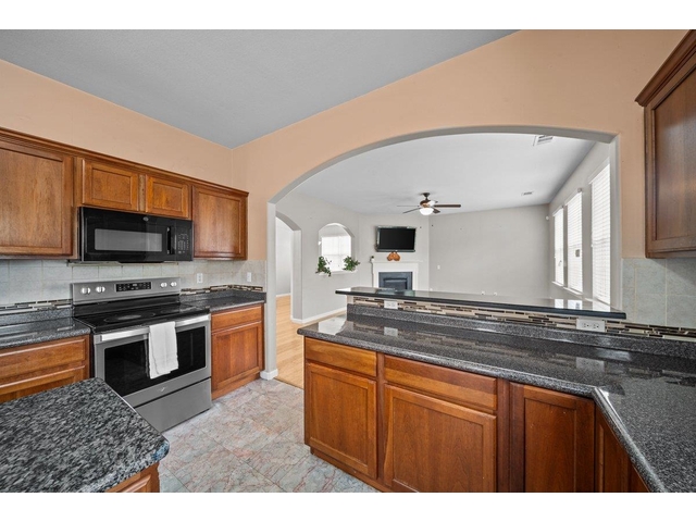 Photo of 206 Collingwood Lane Photo of 206 Collingwood Lane