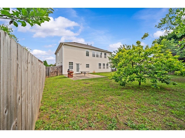 Photo of 206 Collingwood Lane Photo of 206 Collingwood Lane