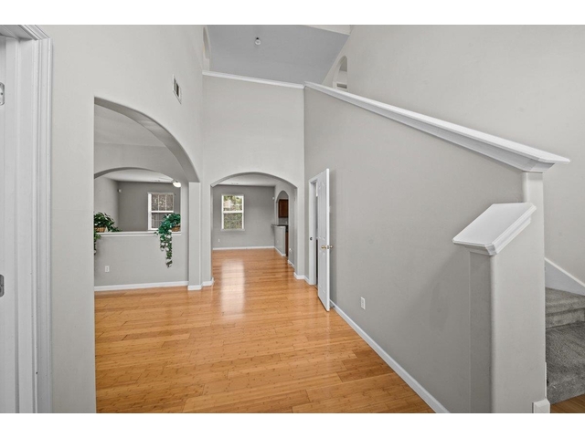 Photo of 206 Collingwood Lane Photo of 206 Collingwood Lane
