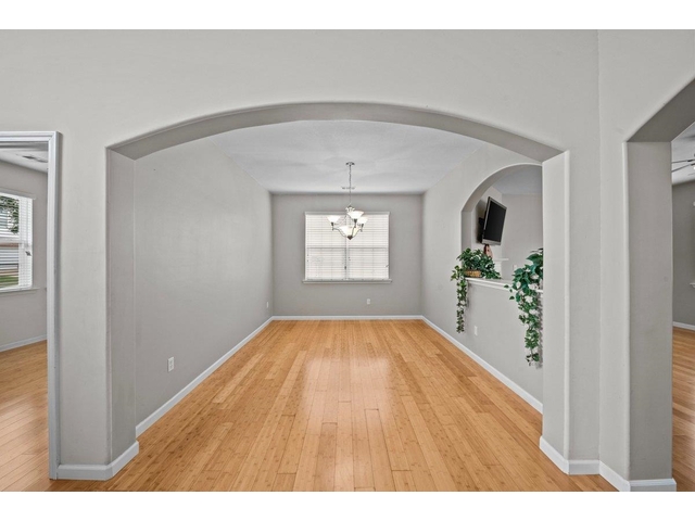 Photo of 206 Collingwood Lane Photo of 206 Collingwood Lane