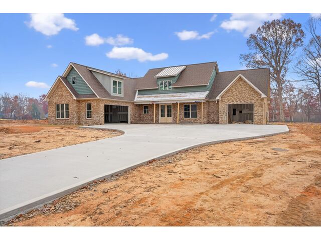 Photo of 305 Old Pros Drive