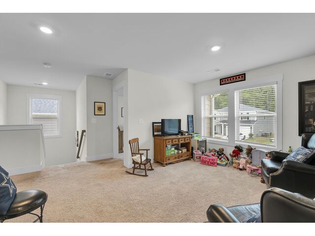 Photo of 133 Hazelcroft Drive