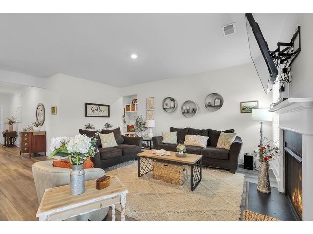 Photo of 133 Hazelcroft Drive