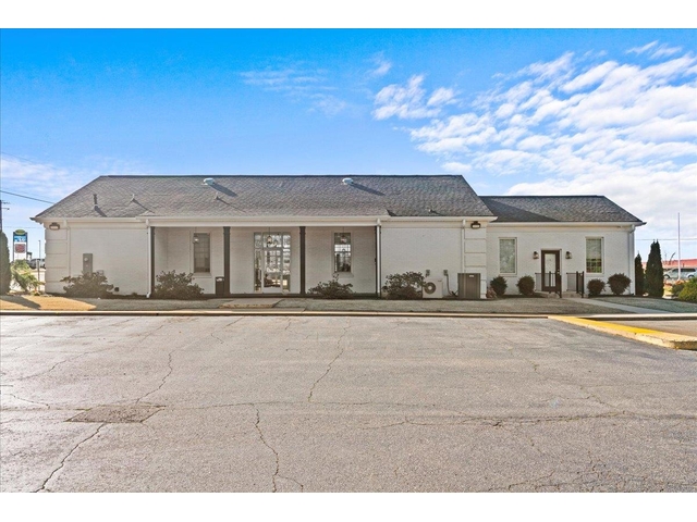 Photo of 100 Inman Road Photo of 100 Inman Road