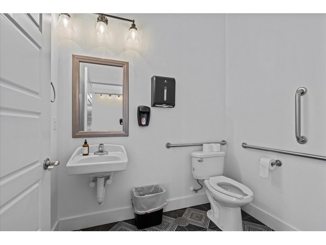 Photo of 100 Inman Road Photo of 100 Inman Road