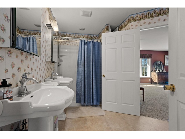 Photo of 132 Englewood Drive