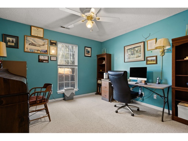 Photo of 132 Englewood Drive