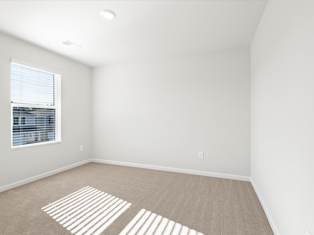 Photo of 325 Fair Cross Circle