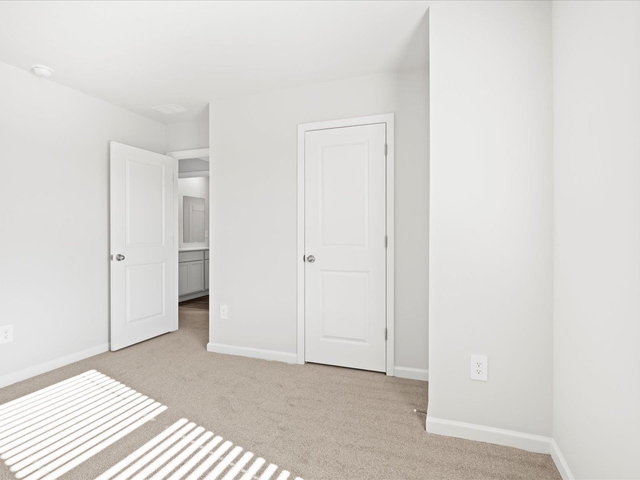 Photo of 325 Fair Cross Circle