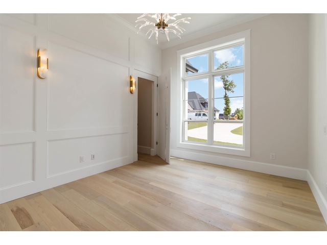 Photo of 733 Castle Stone