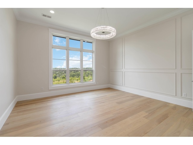 Photo of 733 Castle Stone