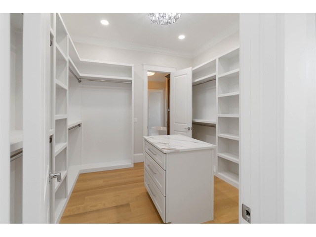 Photo of 733 Castle Stone