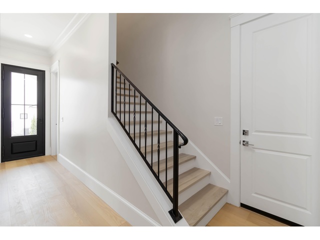 Photo of 733 Castle Stone