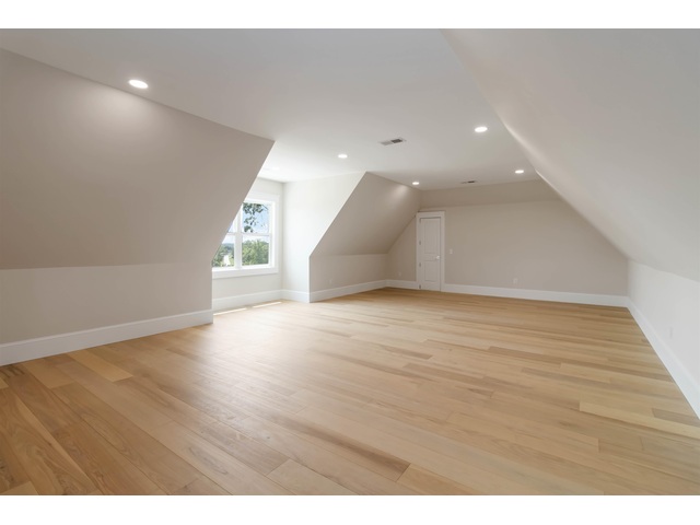 Photo of 733 Castle Stone