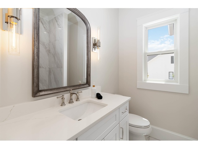 Photo of 733 Castle Stone